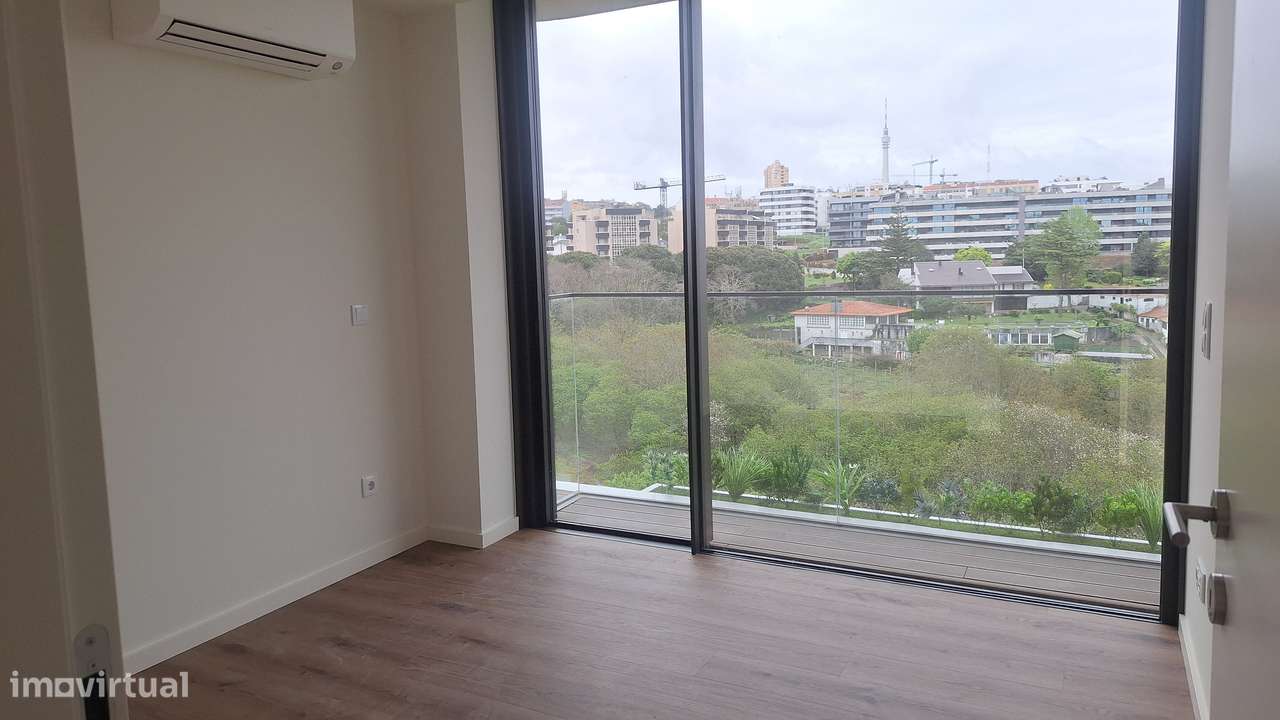 Apartamento T2 Novo Pronto habitar Varanda Garagem proximo cento Gaia - Grande imagem: 2/20