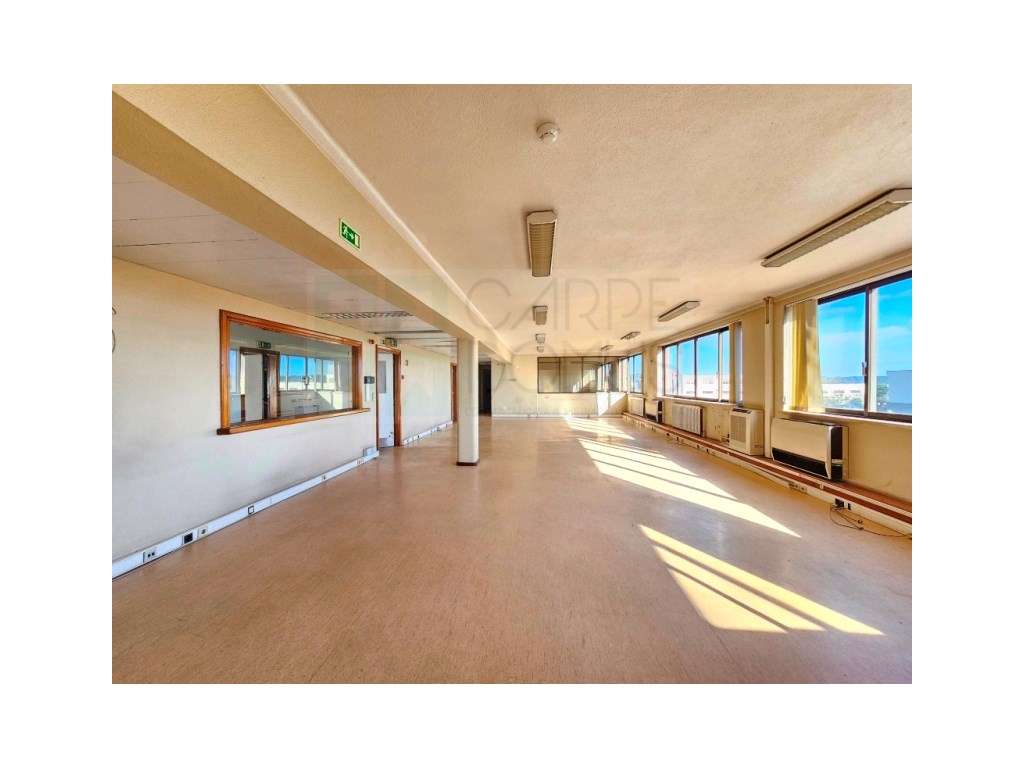 Edifício Industrial em Alfragide, Amadora, Lisboa. - Grande imagem: 5/60