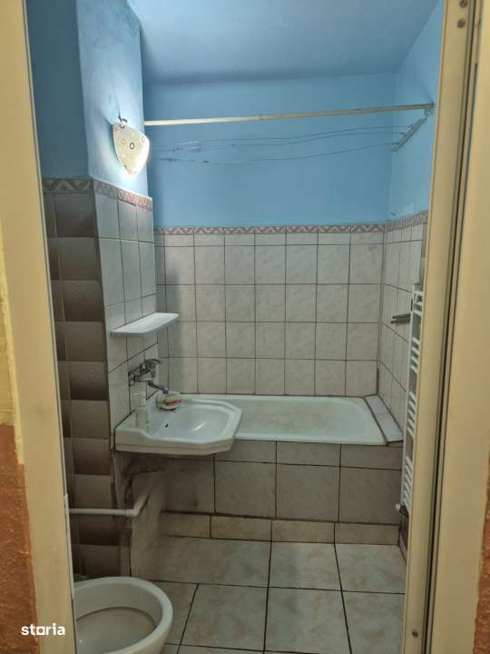 Apartament 2 camere, decomandat, zona de vest - Imagine principală: 5/5
