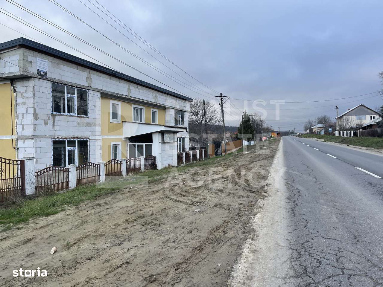 Vânzare, proprietate pe prima linie, Satul Poiana – Iași - Imagine principală: 1/15