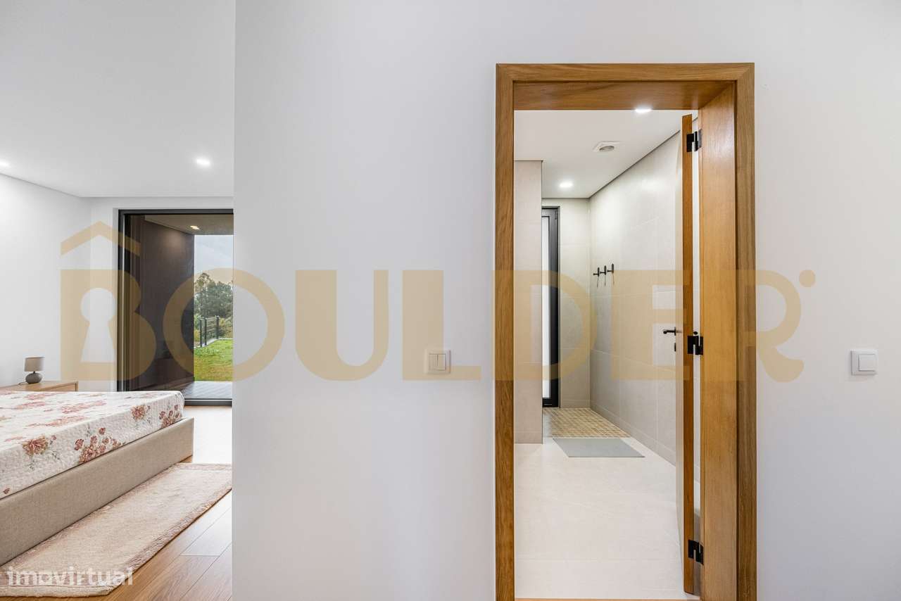 Moradia T4 de Arquitetura Moderna-20