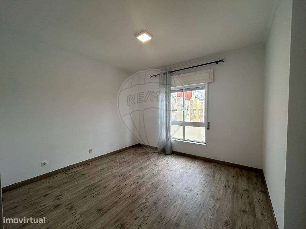 Apartamento T2 para arrendamento - Grande imagem: 3/9