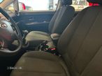 Kia Carens 2.0 CRDi EX - 6