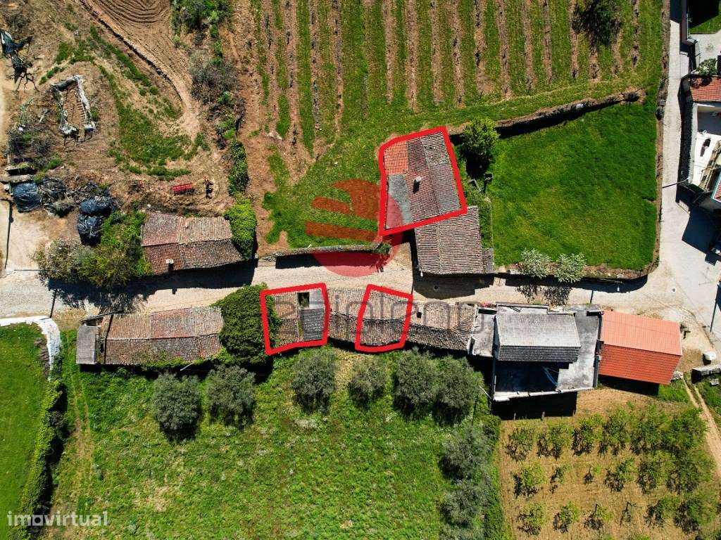 MORADIA T2 C/ ANEXOS-16