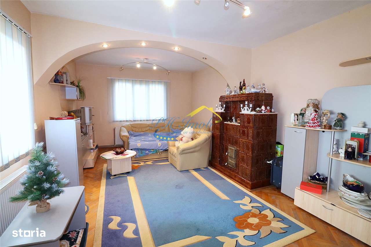 Casa de vanzare, Campina - Imagine principală: 2/9