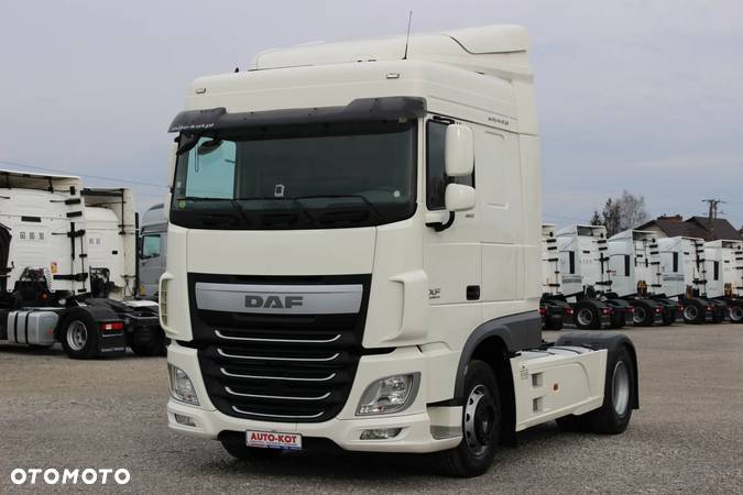 DAF XF 106.460 /LODÓWKA /PEŁNY SPOILER / OPONY 90% /**SERWIS FR **/ IDEALNY STAN / - 13