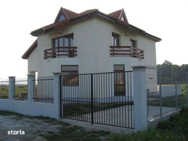 Vila de vanzare-0