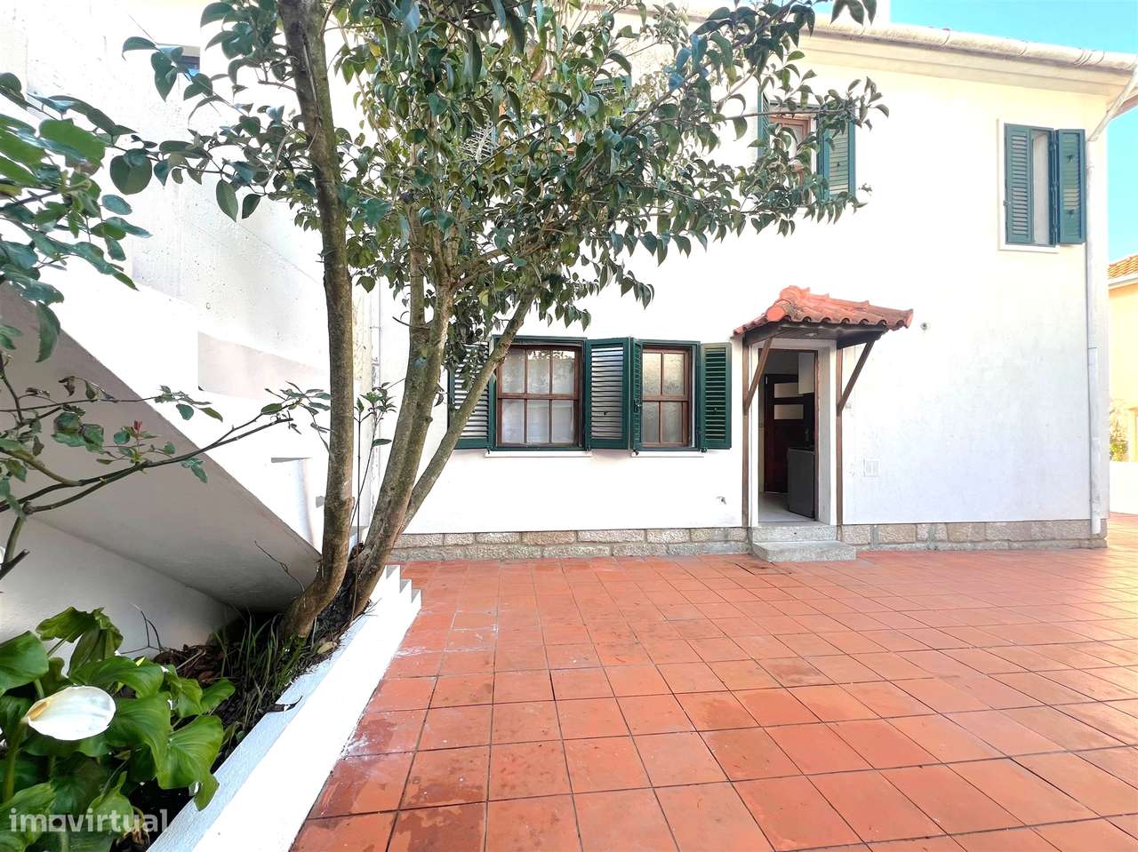 Moradia no Bairro da Vilarinha próxima do Parque da Cidade e Av. Boavi - Grande imagem: 2/38