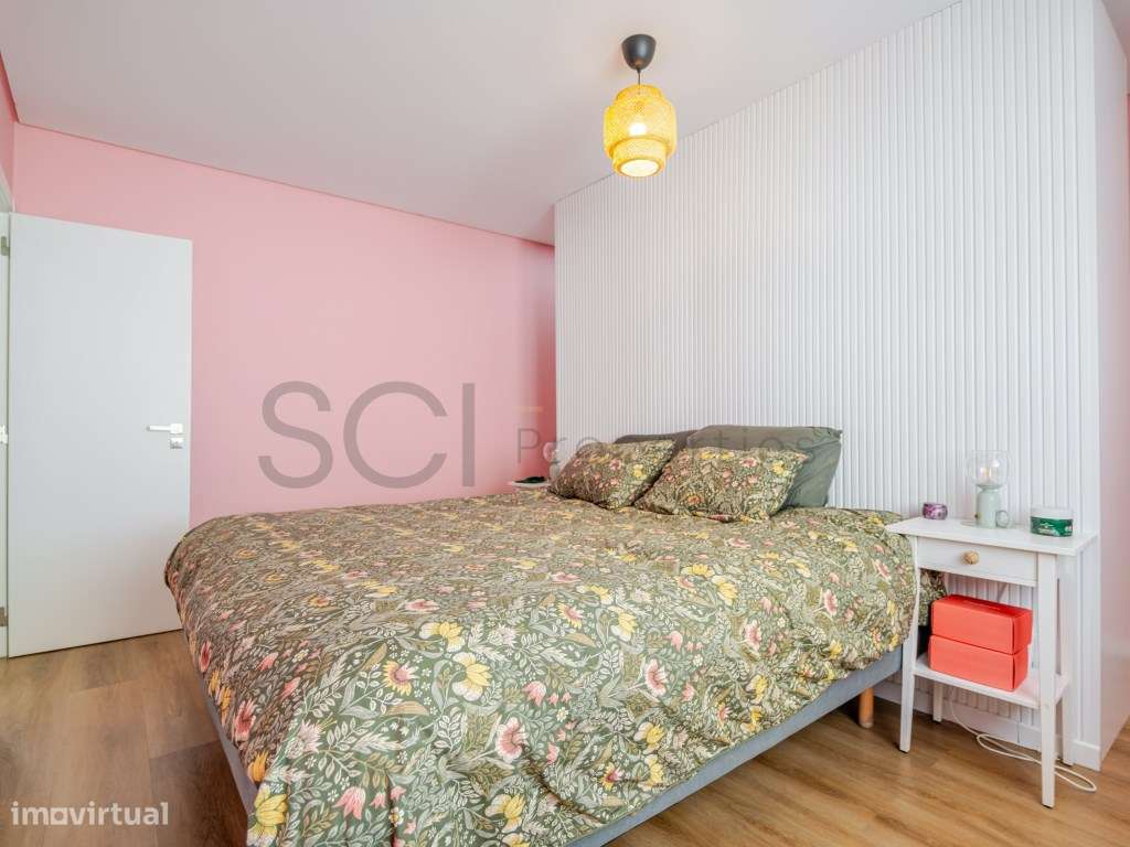 Moradia T3 com piscina nas Quintinhas, Charneca da Caparica. Estilo...-5