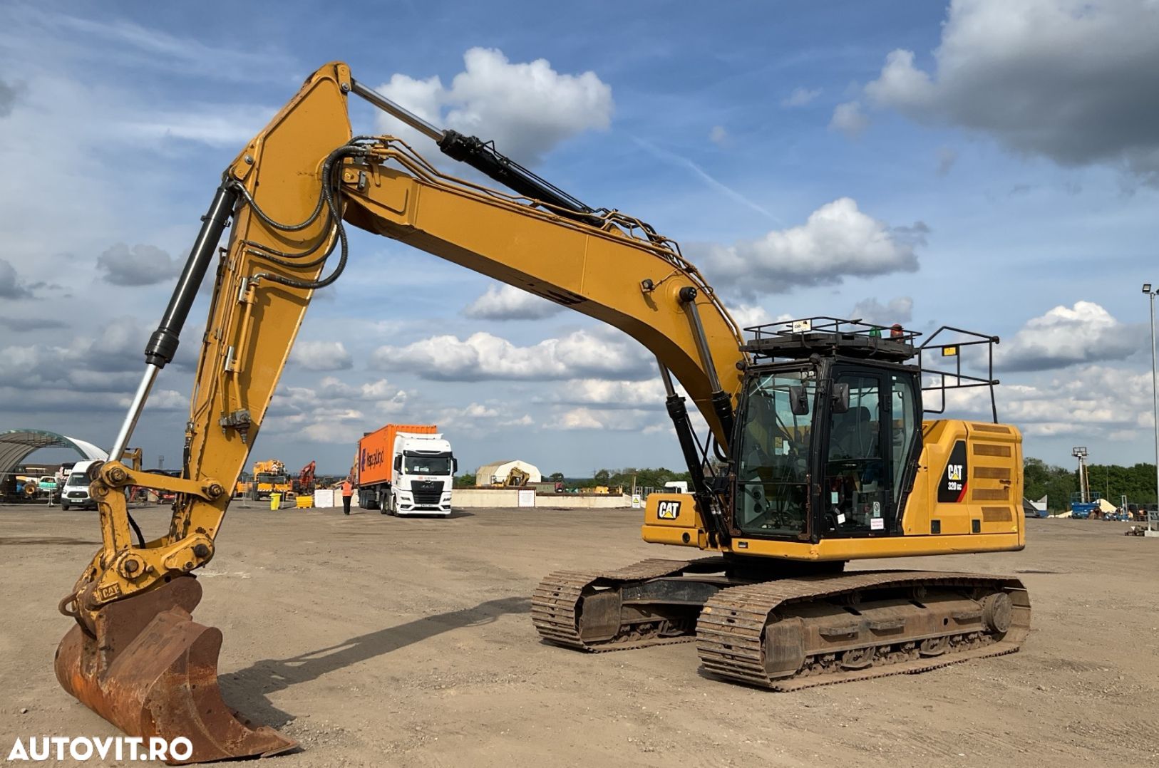 Cat 320GC Excavator - 1