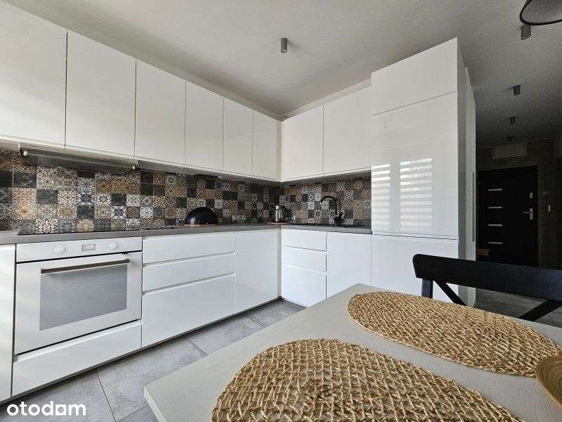 Dwa pokoje| po remoncie| parking| ul. Nasypowa-4