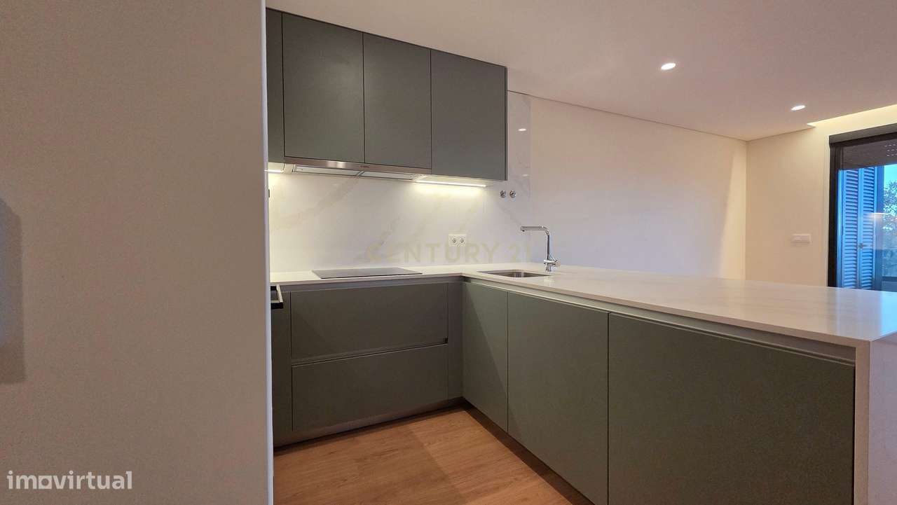 Apartamento T2 com Vista Panorâmica em Vila Nova de Gaia!-7