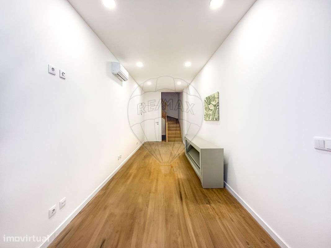 Prédio  para venda - Grande imagem: 2/17