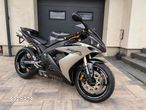 Yamaha R1 - 32