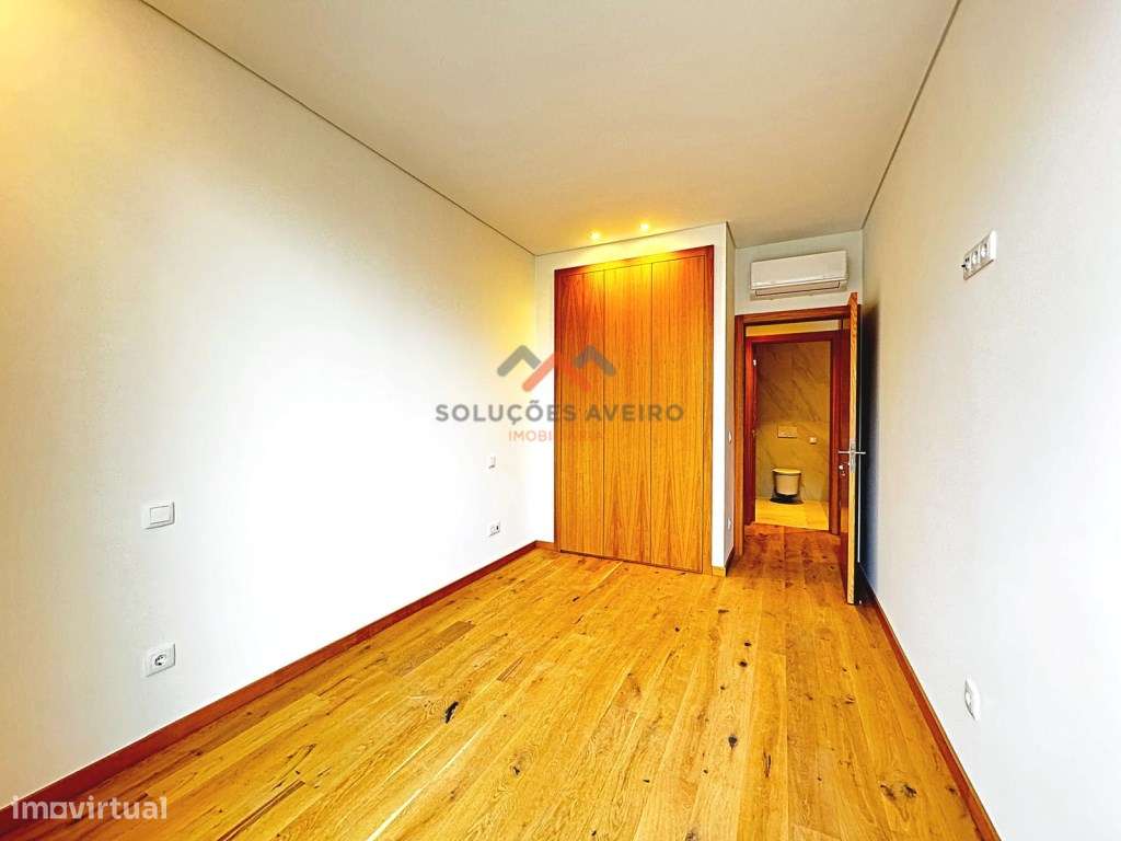 Apartamento T2 novo, centro de Aveiro!-6