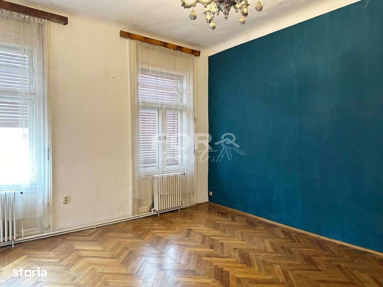 Apartament 2 camere de vanzare,cladire istorica, Piata Unirii-6