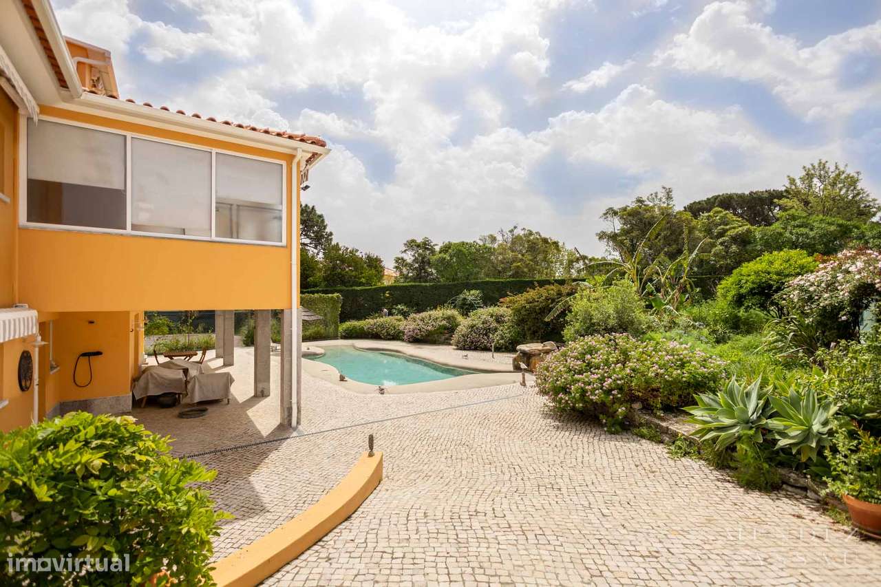 Private Estate - Multi Family - Estoril Villa-49