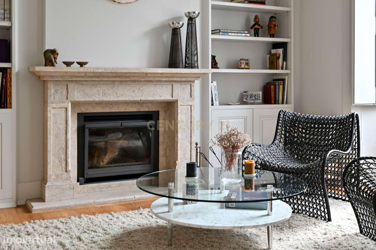 Exclusivo apartamento T4 com estacionamento privado na Baixa, junto ao-26