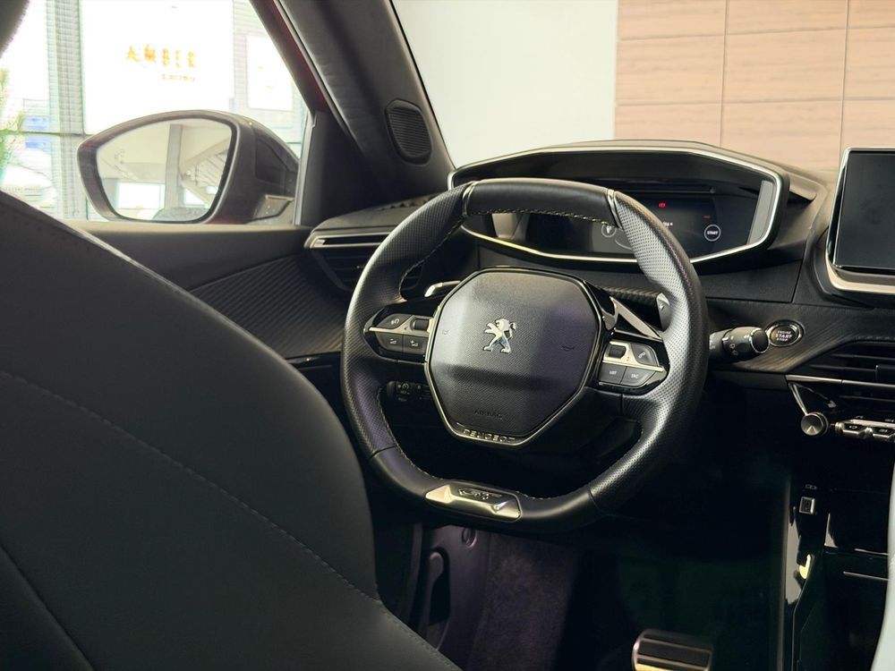 Peugeot 2008 1.2 PureTech GT Pack S&amp;S EAT8 Salon Polska