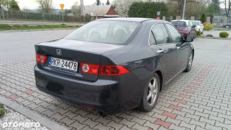 Honda Accord 2.0 Comfort - 4