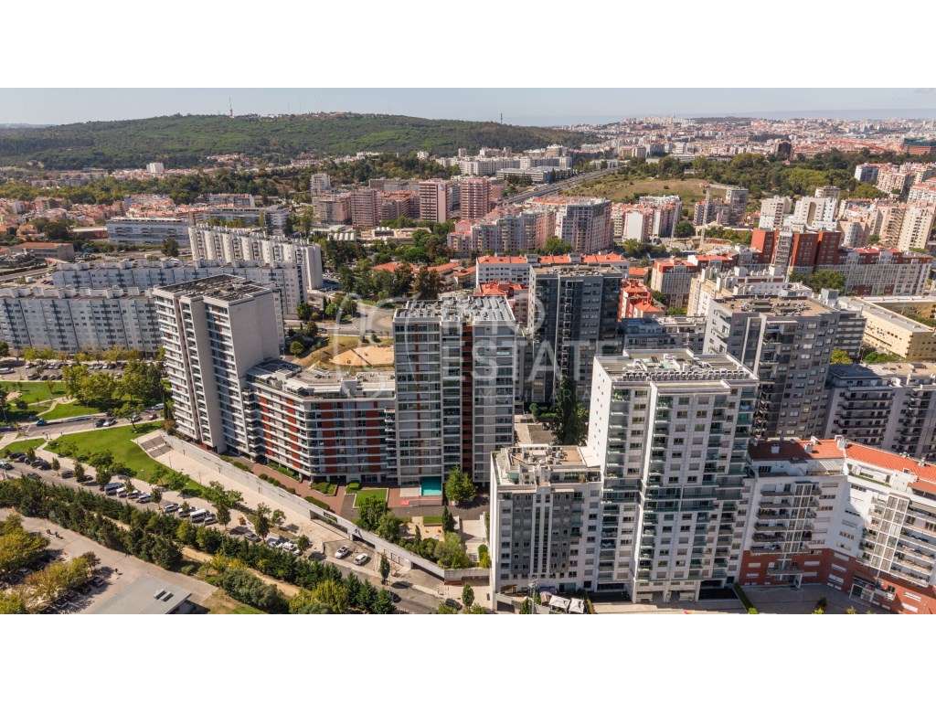 Apartamento T3 Condomínio Privado | Lisboa-35