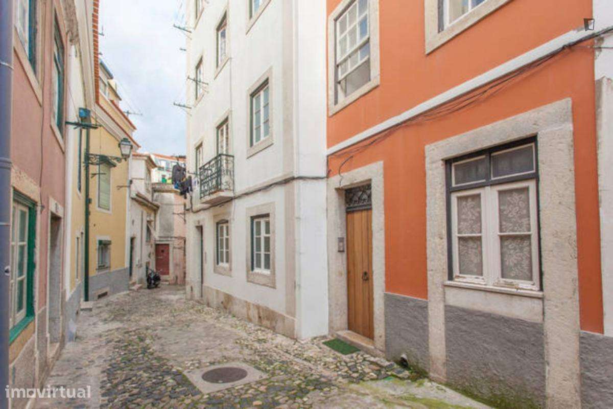 Apartamento com 1 quartos - localizado em Mouraria Lisbon - Grande imagem: 2/6
