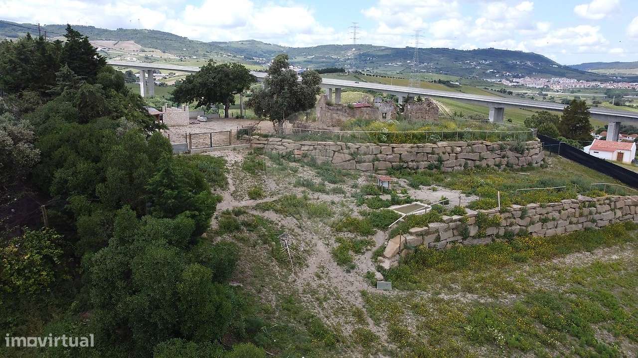 Moradia T4 para venda-8