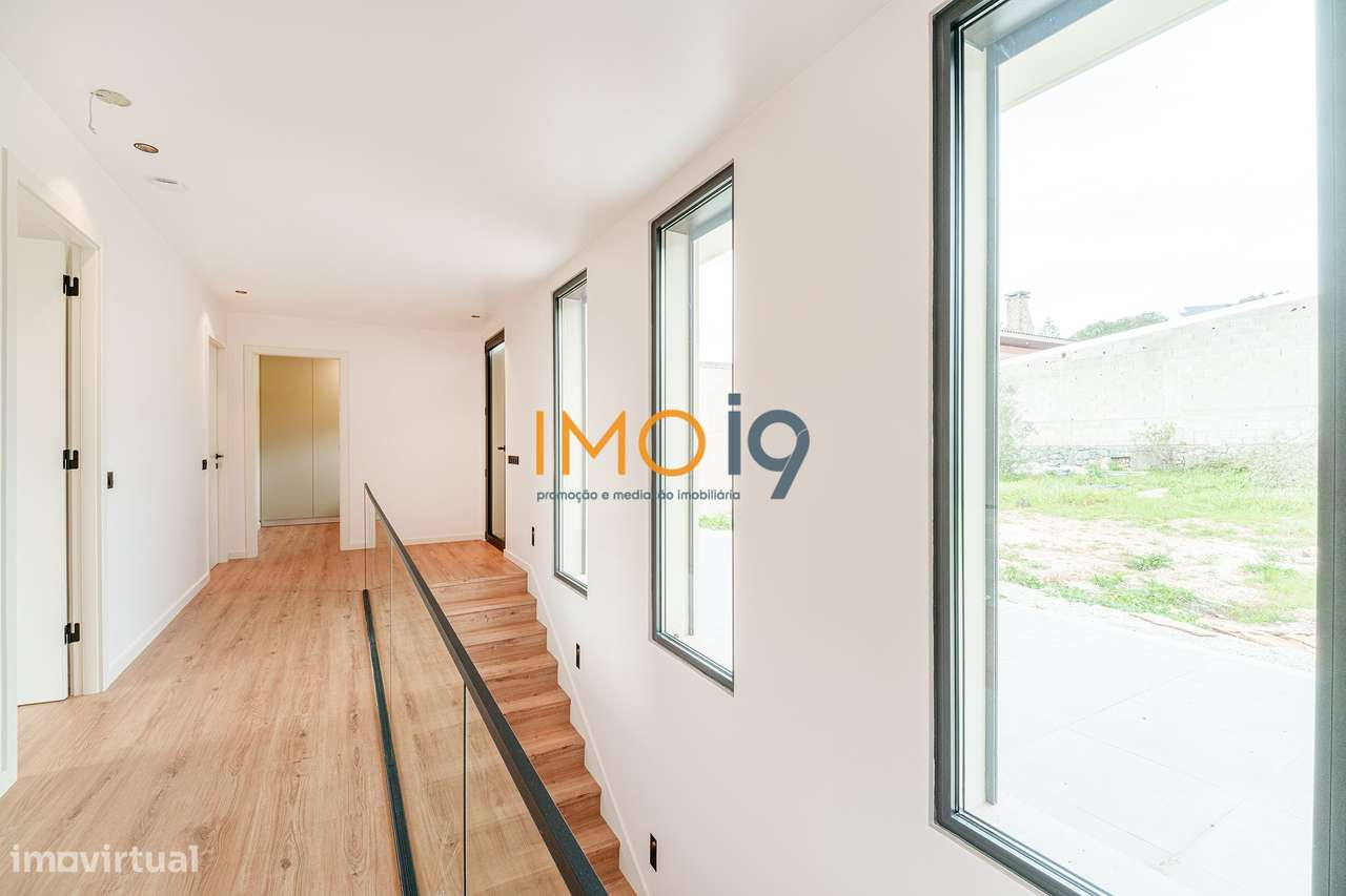 Moradia T4 com Vista Panorâmica em Fátima-25