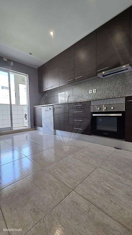Apartamento T2 para arrendamento