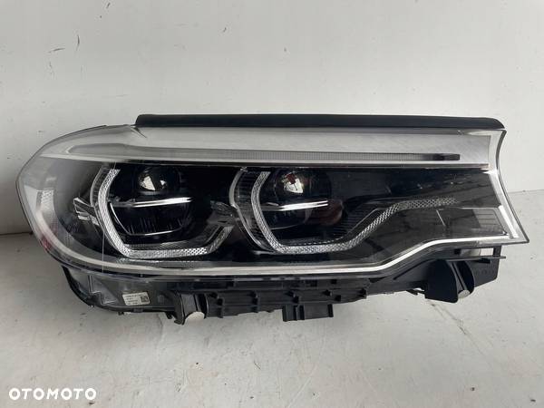 BMW 5 G30 G31 lampa Full Led ADAPTIVE prawa przód 8499122 - 1