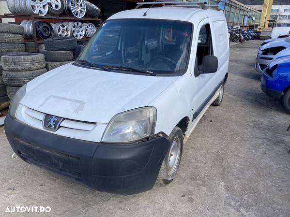 Dezmembrez Peugeot Partner 1.9 D 2003 - 1