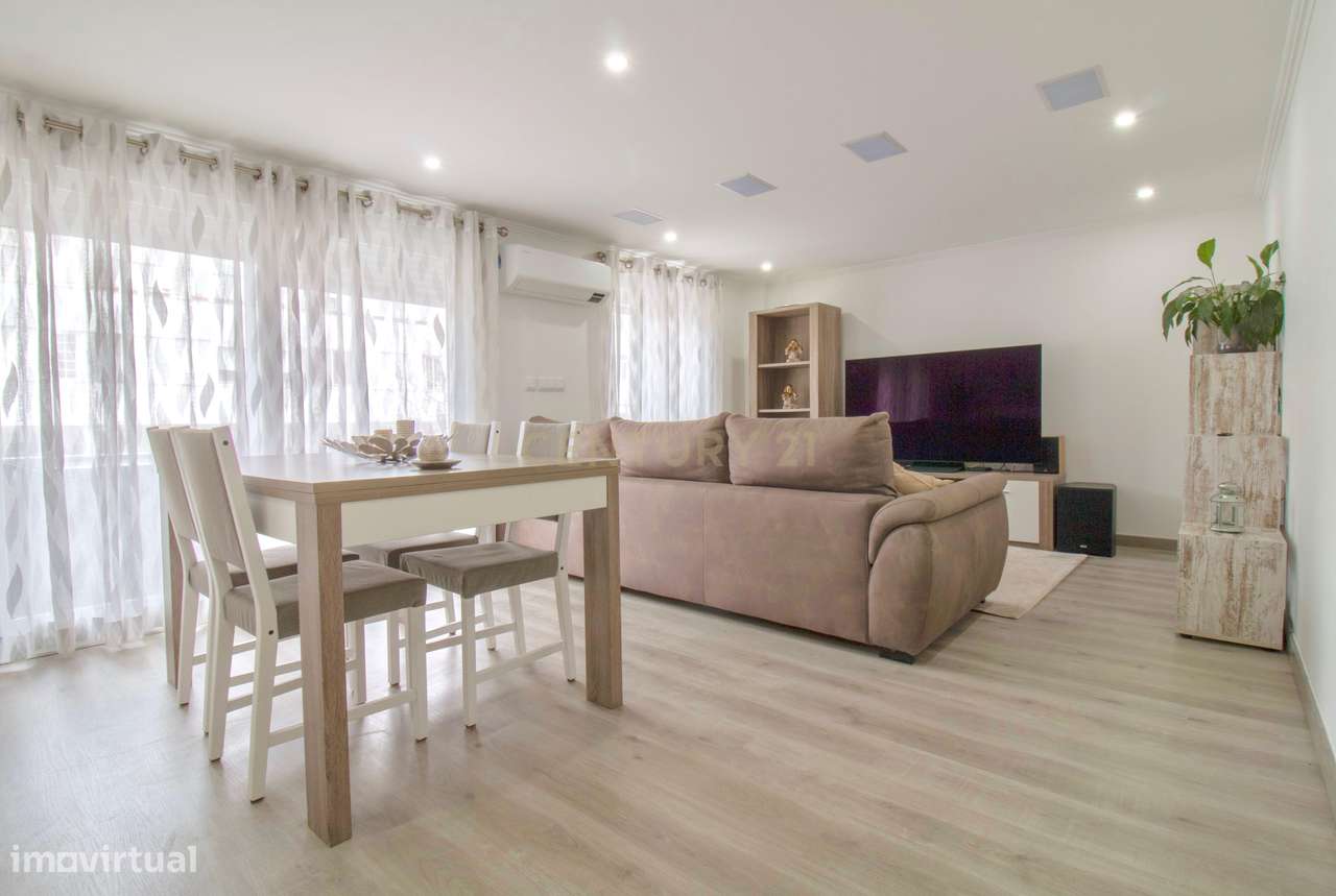 Apartamento T2 Totalmente Remodelado, Sto. António da Caparica - Grande imagem: 5/41