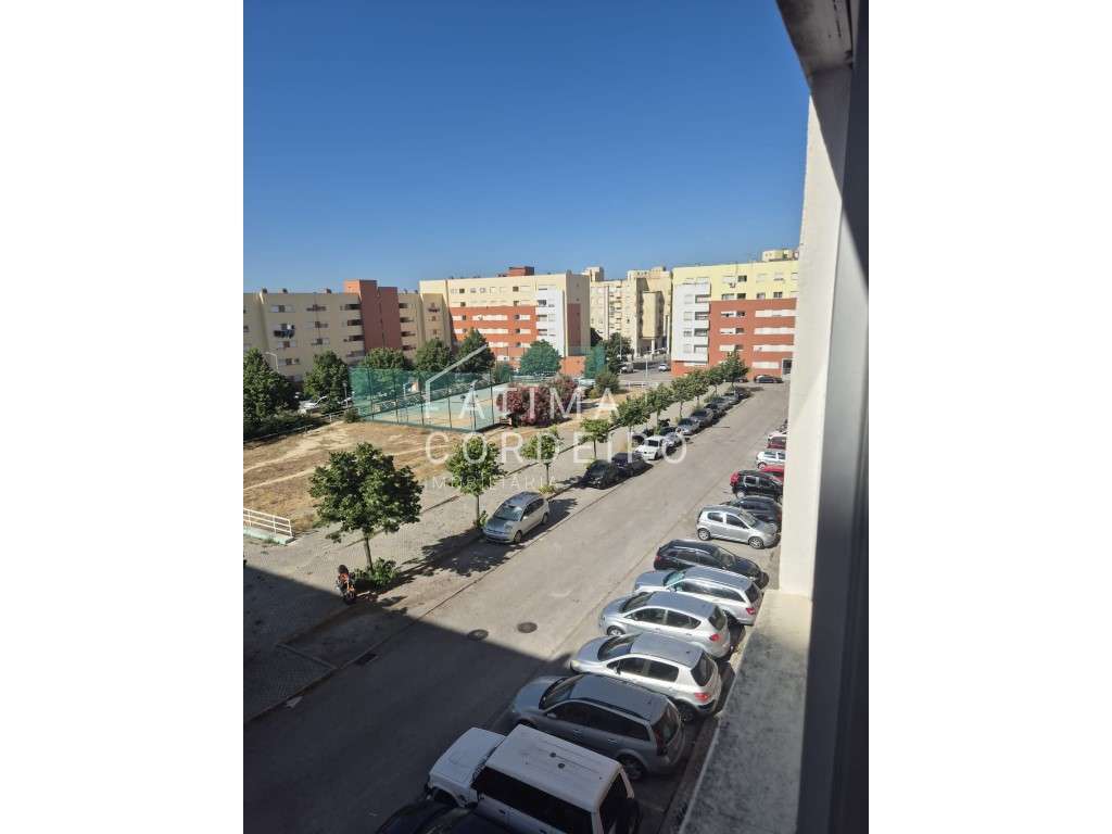 T2 situado no Monte da Caparica, 3º andar em prédio com elevador-4