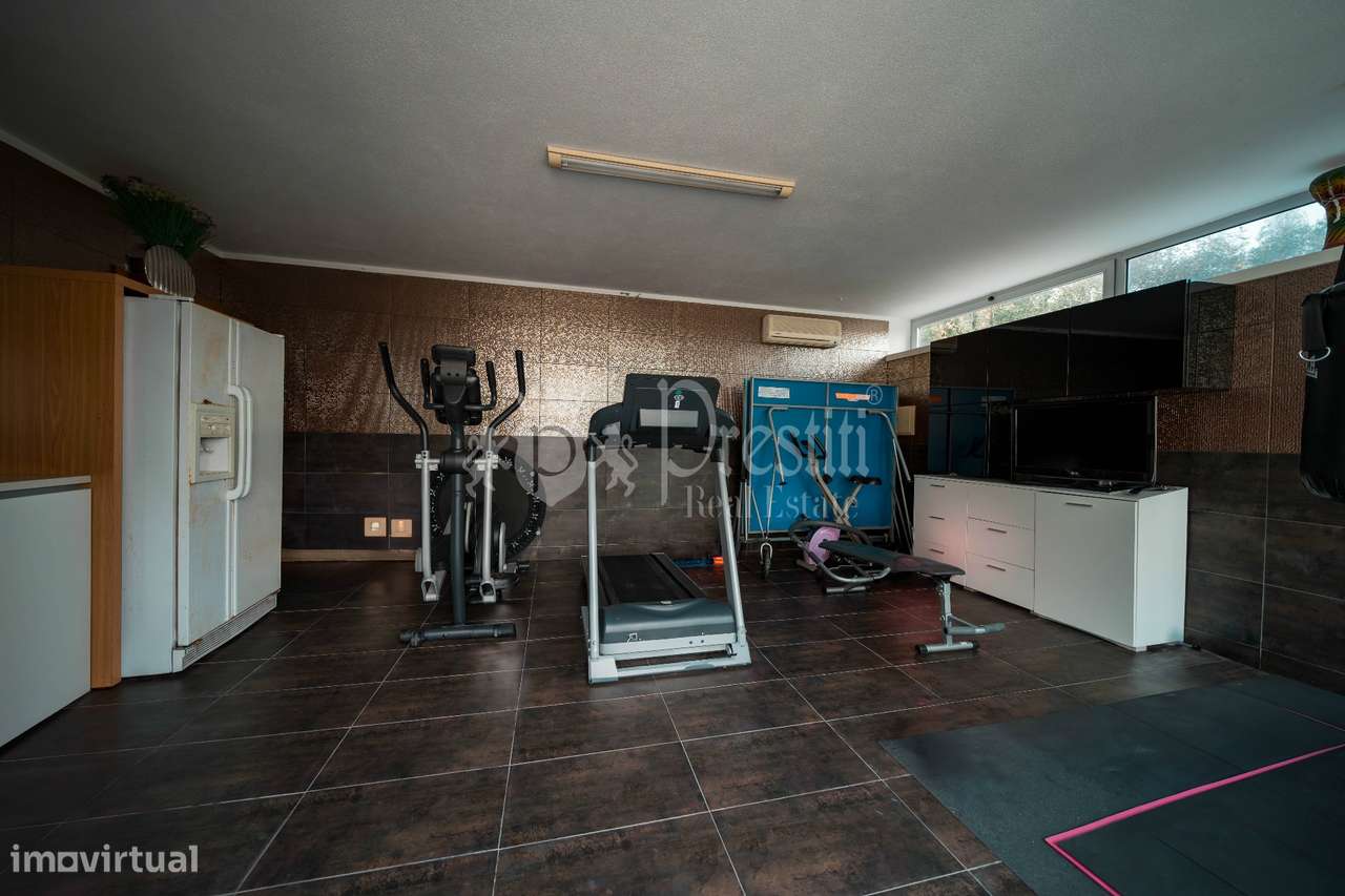 Moradia T4 com Vistas Deslumbrantes em Guimarães-46