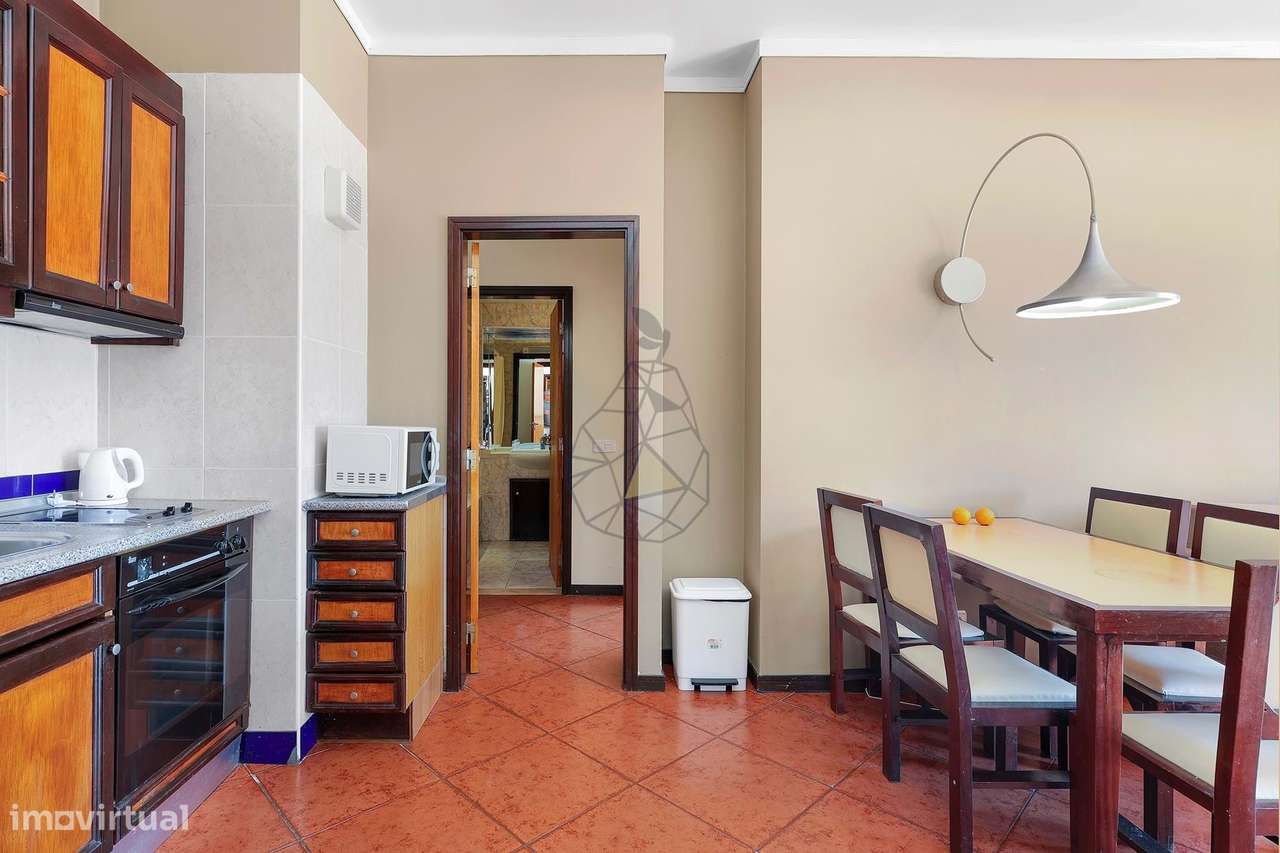 Apartamento com dois Quartos, Terraço e Garagem em Unidade Hoteleira - - Grande imagem: 5/41