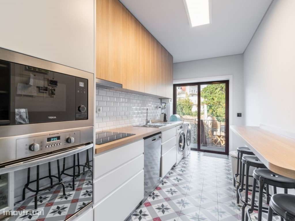 Edifício de rendimento no centro histórico de Braga - Rua de Santo ...-15