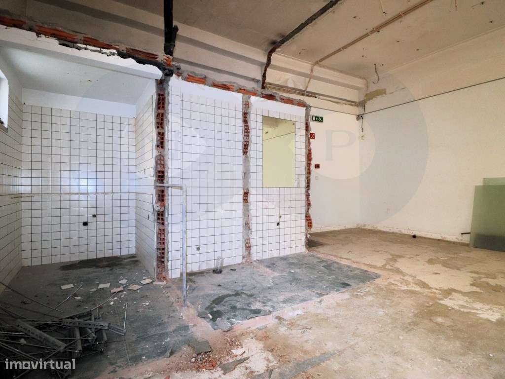 Escritórios, Co-Working ou Espaço de Múltiplas Utilizações com Esta...-14