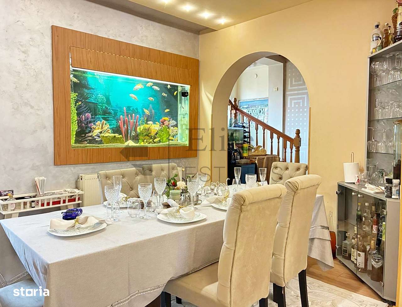 Casa singura in curte ultracentral in Oradea - Imagine principală: 3/18