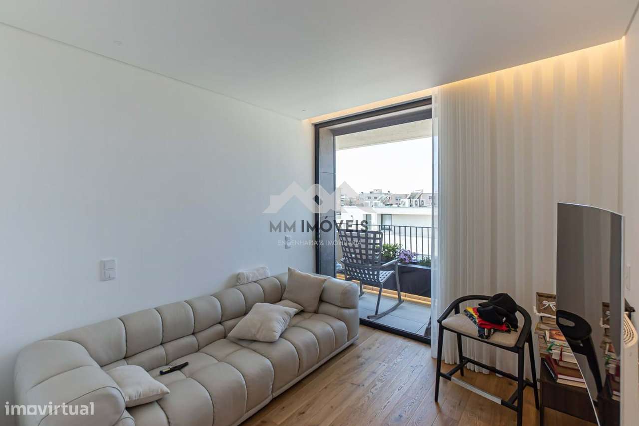 T3 Luxo Último Piso | Leça da Palmeira | Vistas de Mar | Varanda a Poe-11