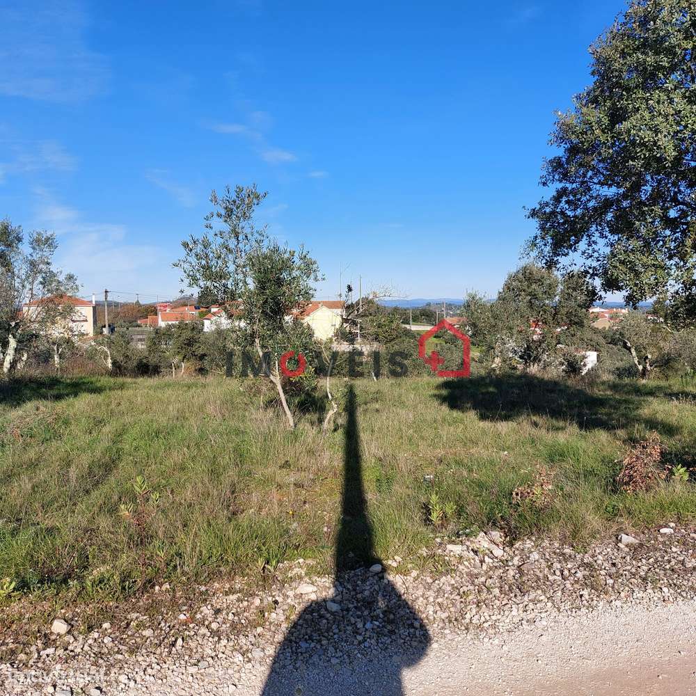 Terreno com estrutura em betão! - Grande imagem: 4/17