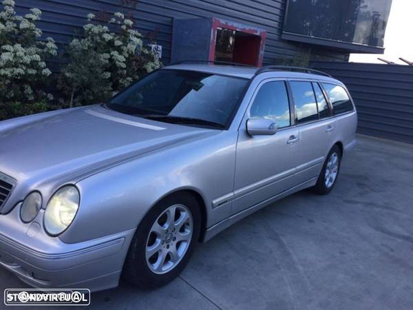 Mercedes E 320 cdi (W 210) break de 2001 para peças - 2