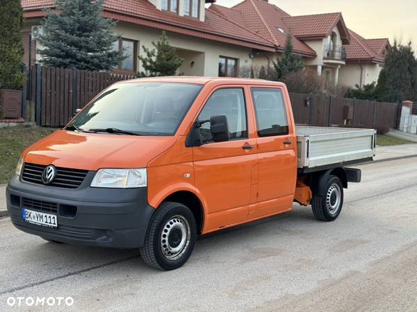 Volkswagen Transporter - 1