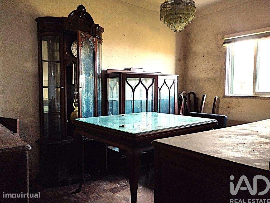 Casa / Villa T3 em São João das Lampas e Terrugem de 215 m2 - Grande imagem: 5/33