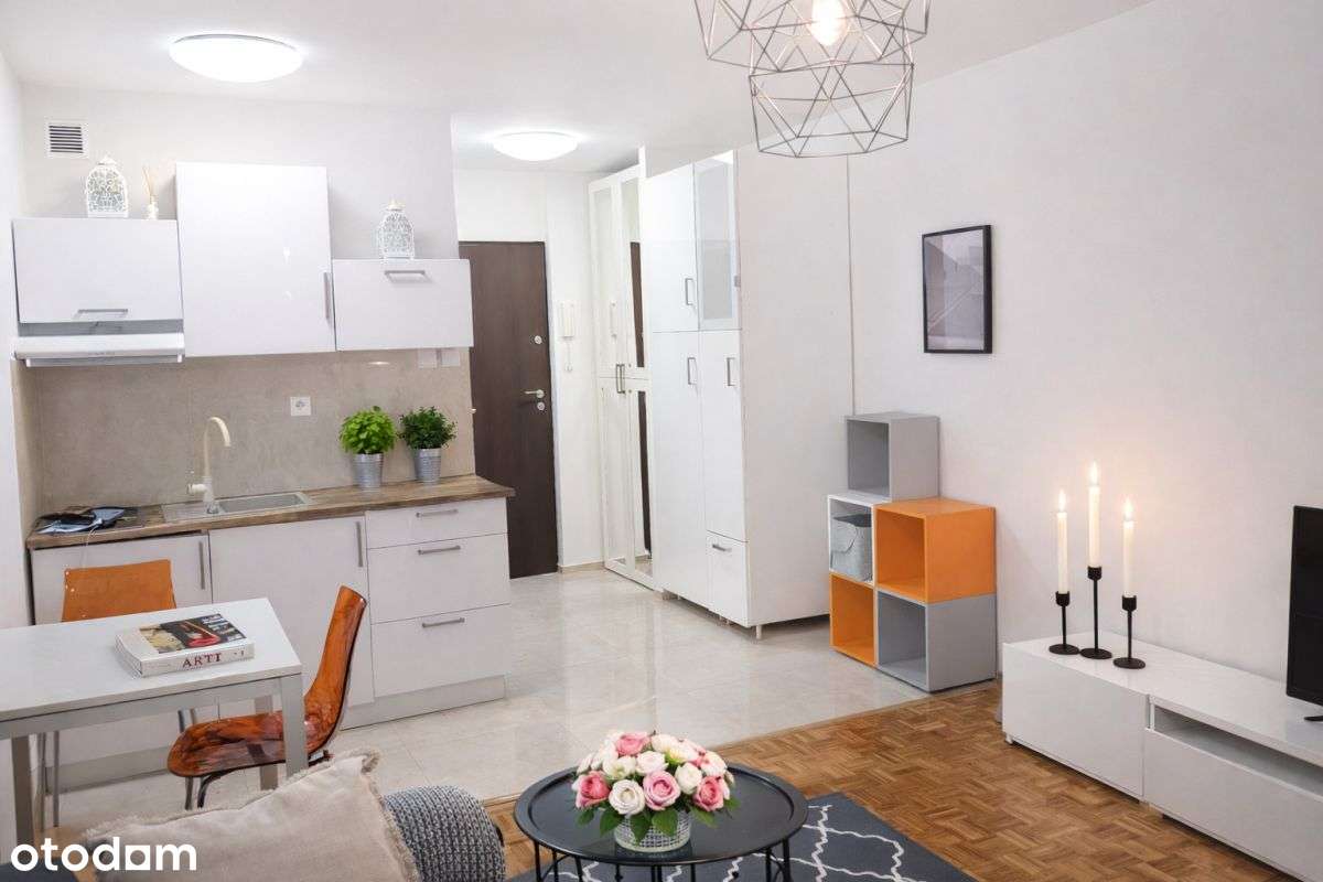 Przy Teatr Ochota | Obok Hali Banacha | Rama H-3