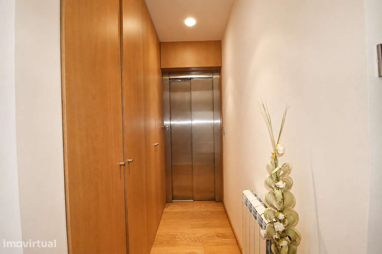 Moradia T3 - Ribeirão (centro)-7