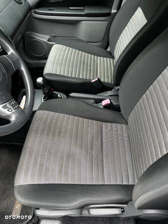 Suzuki SX4 1.6 Comfort - 9