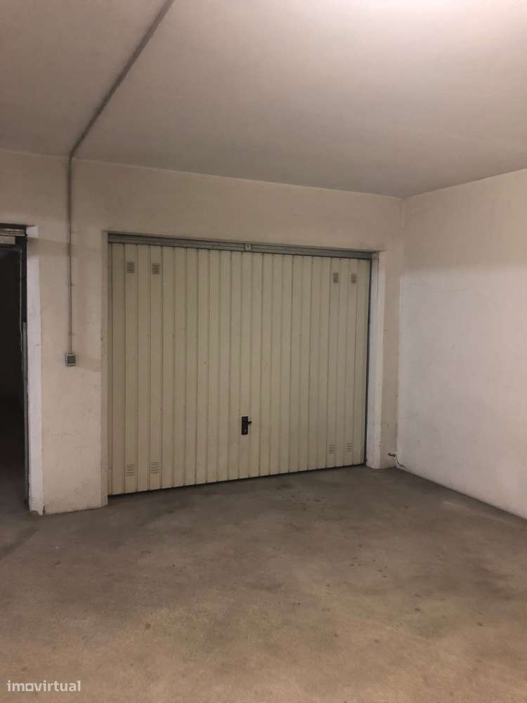 T0 com garagem junto à Universidade do Minho | Braga-7