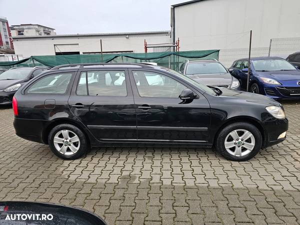 Skoda Octavia 1.6 TDI AMBITION - 12