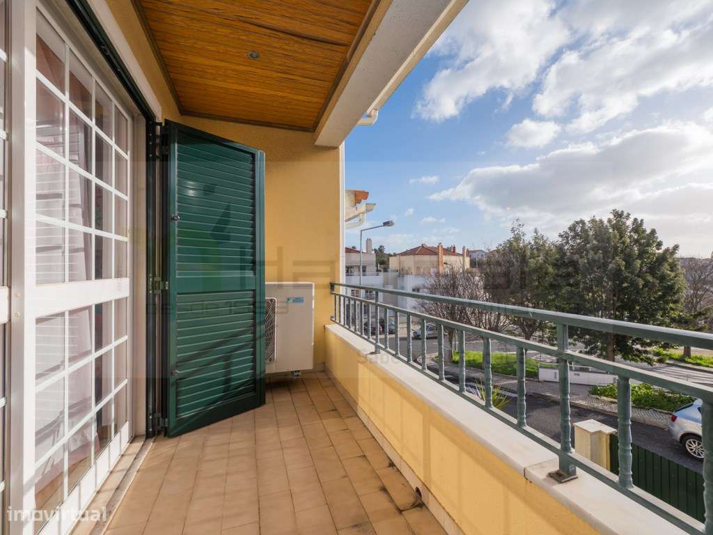 Moradia T5 com Jardim, Garagem ampla e Espaço para Piscina-28