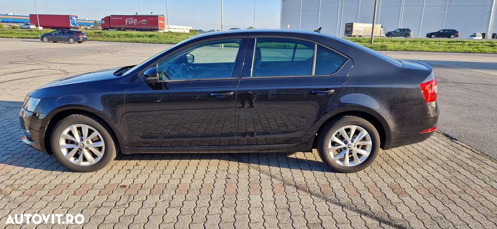 Skoda Octavia 1.5 TSI DSG Style - 2